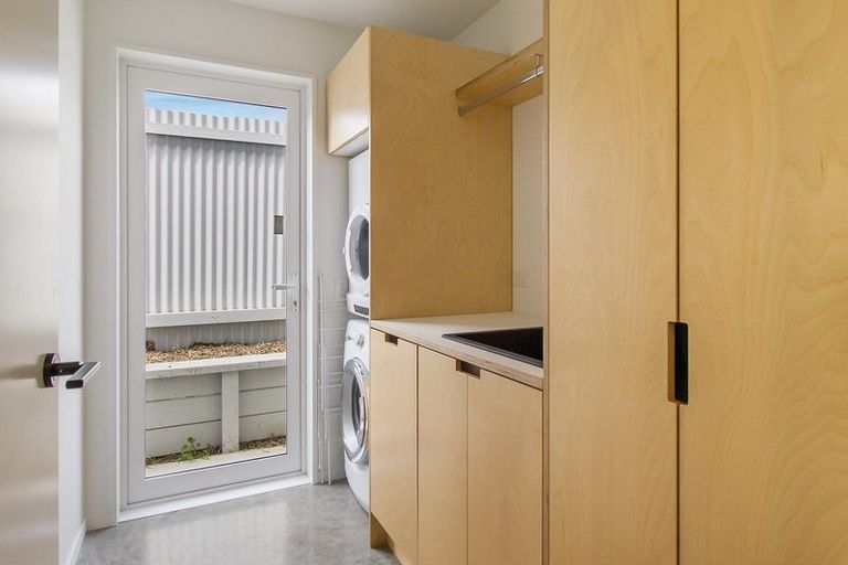 Photo of property in 2/2a Rhodes Street, Parkside, 7910