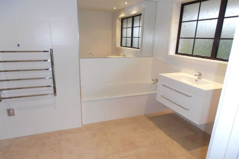 Photo of property in 51 Office Road, Merivale, Christchurch, 8014