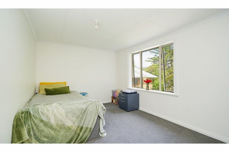Photo of property in 32 Rakiura Parade, Otatara, Invercargill, 9879