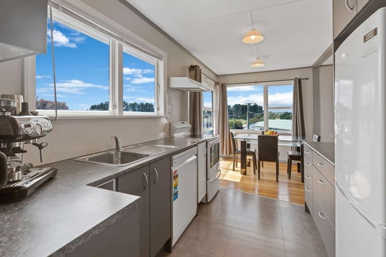 Photo of property in 3 Glenn Street, Castlecliff, Whanganui, 4501