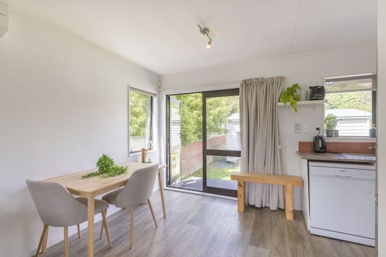 Photo of property in 53b Leinster Avenue, Raumati South, Paraparaumu, 5032