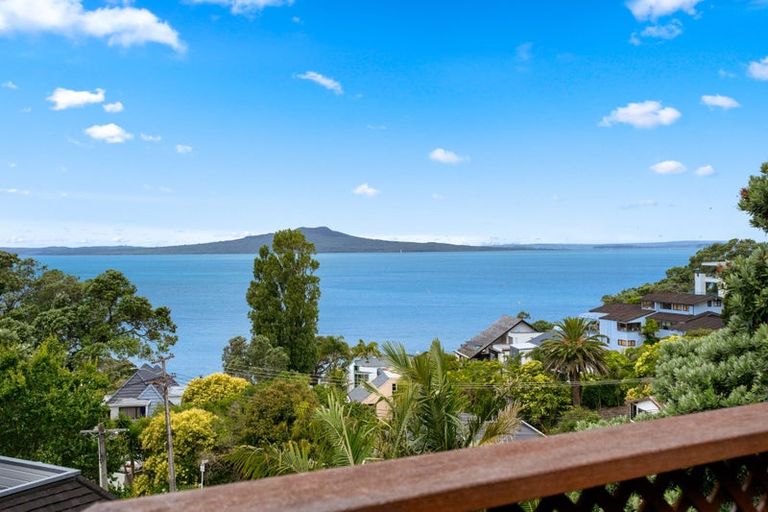 Photo of property in 1/62 Beach Road, Castor Bay, Auckland, 0620