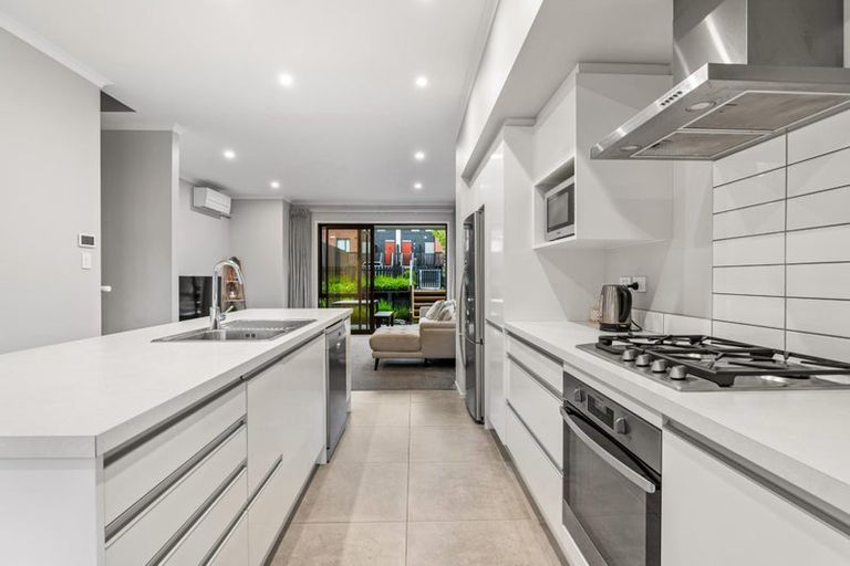 Photo of property in 6 Kapia Road, Westgate, Auckland, 0614