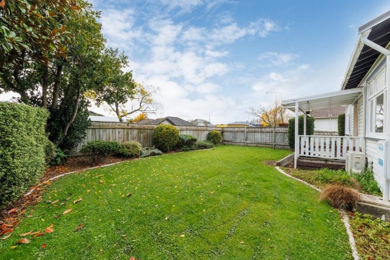 Photo of property in 214 Park Road, Hokowhitu, Palmerston North, 4410