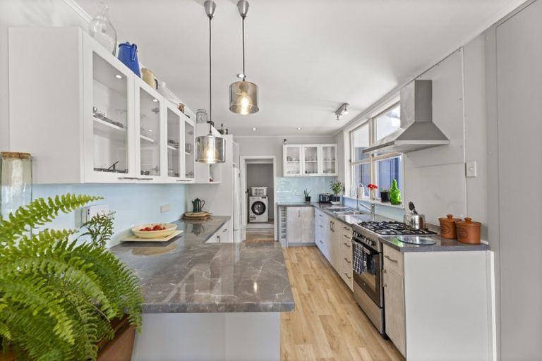 Photo of property in 12 Tay Street, Oamaru North, Oamaru, 9400