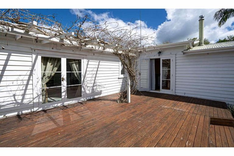 Photo of property in 14 Mission Road, Kerikeri, 0230