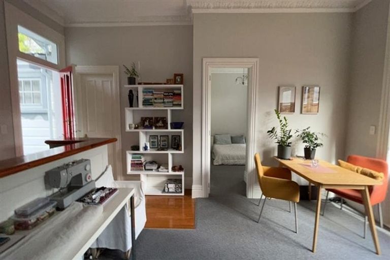 Photo of property in 58 Majoribanks Street, Mount Victoria, Wellington, 6011