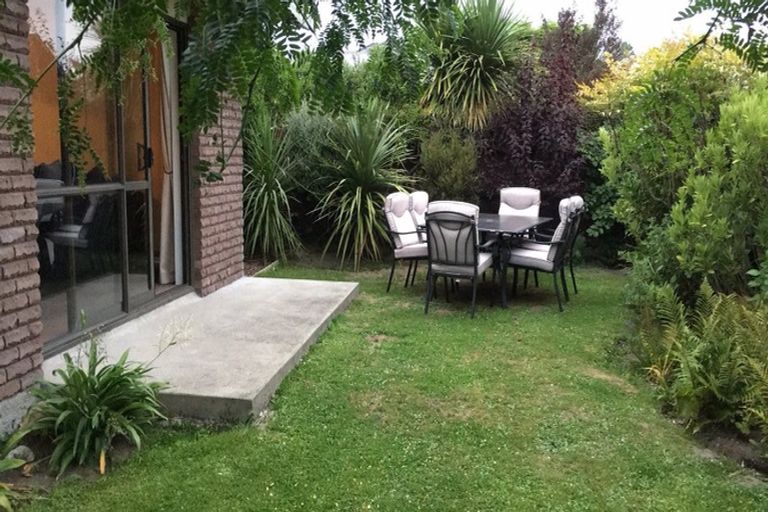 Photo of property in 2/36b New Brighton Road, Shirley, Christchurch, 8061