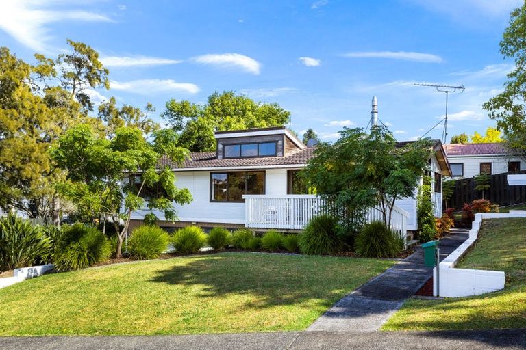 Photo of property in 2 Morlie Place, Torbay, Auckland, 0630