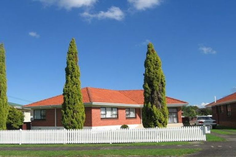 Photo of property in 9 Philip Street, Papatoetoe, Auckland, 2025