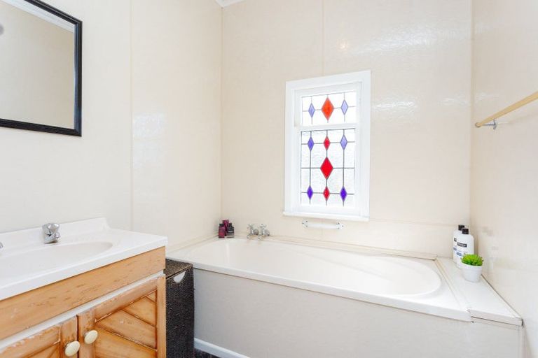 Photo of property in 84 Paterson Street, Aramoho, Whanganui, 4500