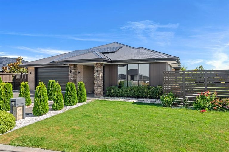 Photo of property in 9 Banded Place, Rolleston, 7615