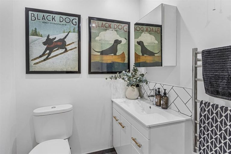 Photo of property in 9 Lake Terrace Road, Burwood, Christchurch, 8061