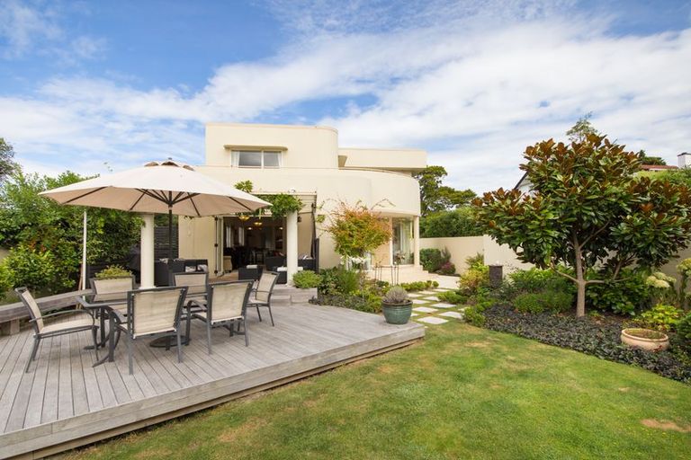 Photo of property in 224 Victoria Avenue, Hokowhitu, Palmerston North, 4410