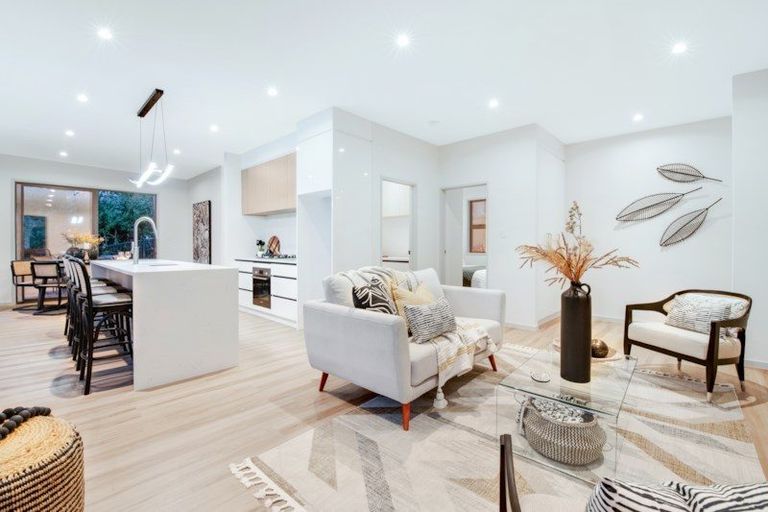 Photo of property in 26b Gulf Harbour Drive, Gulf Harbour, Whangaparaoa, 0930