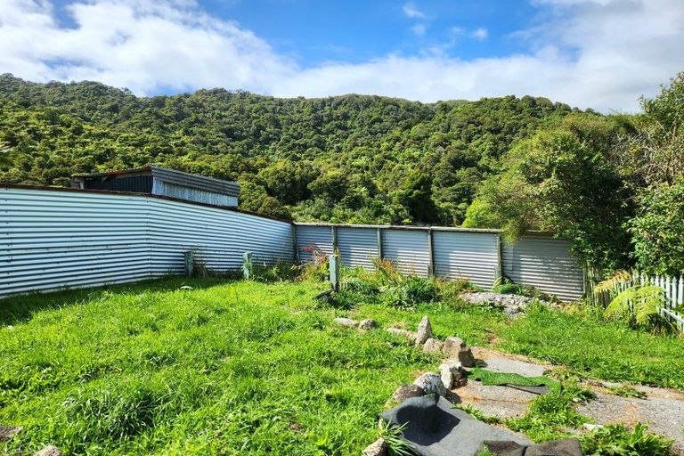 Photo of property in 7 Ashmore Avenue, Cobden, Greymouth, 7802