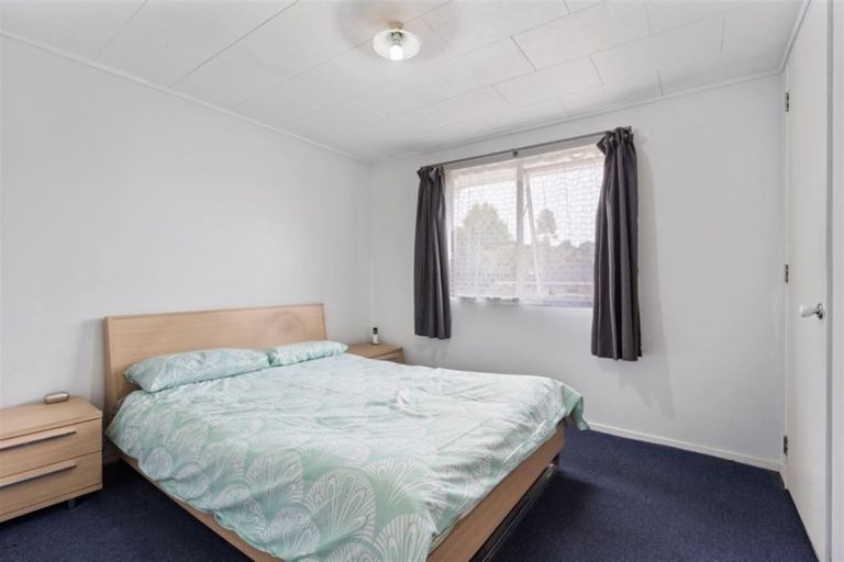 Photo of property in 23a Bellringer Road, Massey, Auckland, 0614