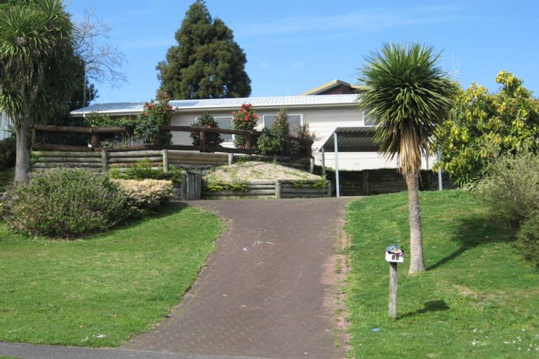 Photo of property in 13 Dunton Drive, Welcome Bay, Tauranga, 3112