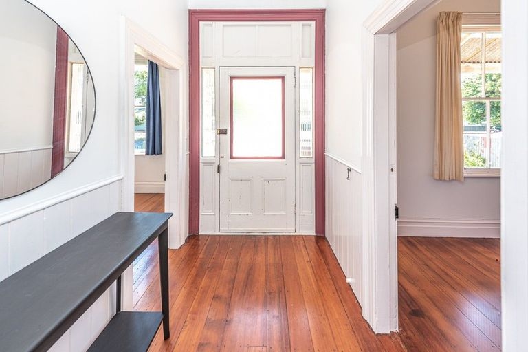 Photo of property in 17 London Street, Aramoho, Whanganui, 4500