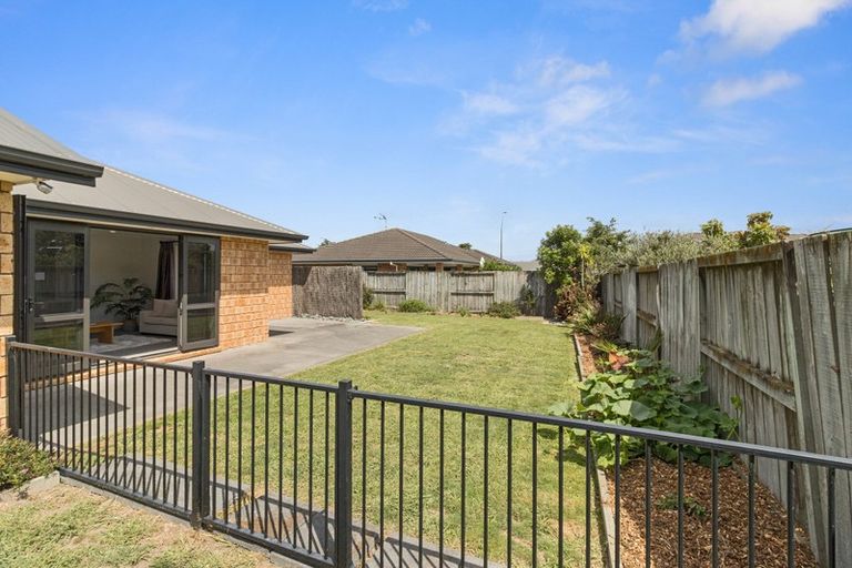 Photo of property in 8 Wakefield Place, Rototuna North, Hamilton, 3210