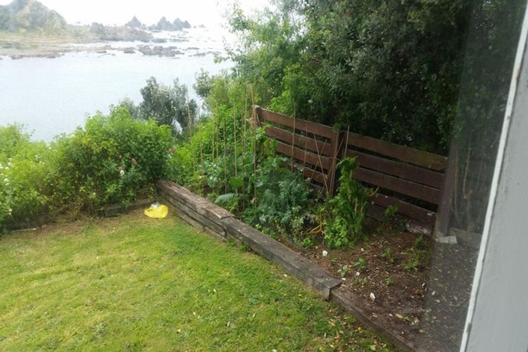 Photo of property in 31 High Street, Island Bay, Wellington, 6023