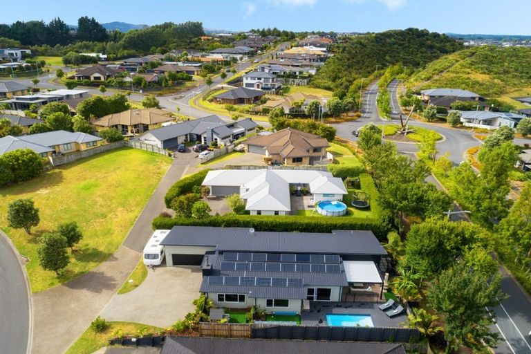 Photo of property in 8 Caldera Close, Pyes Pa, Tauranga, 3112