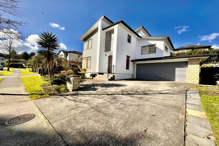 Photo of property in 23 Packspur Drive, Flat Bush, Auckland, 2016