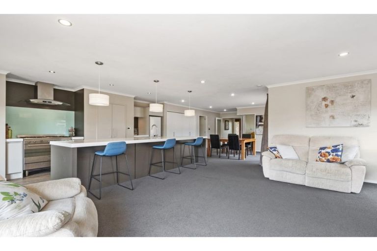 Photo of property in 19 Stationmasters Way, Prebbleton, 7604