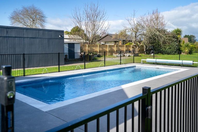 Photo of property in 186 Thornton Road, Cambridge, 3434