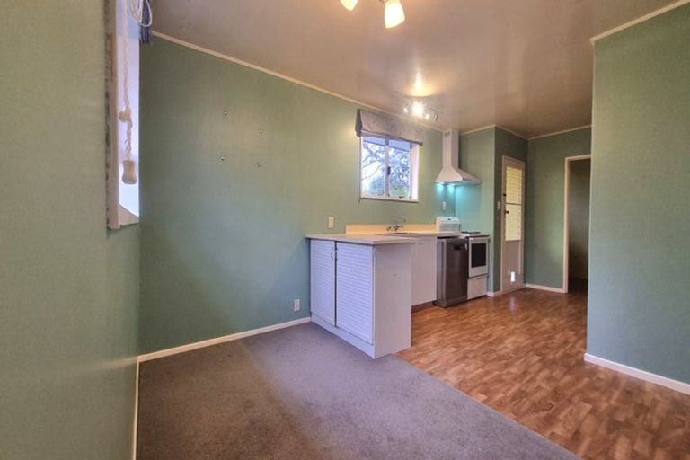 Photo of property in 18 Chums Road, Paraparaumu Beach, Paraparaumu, 5032