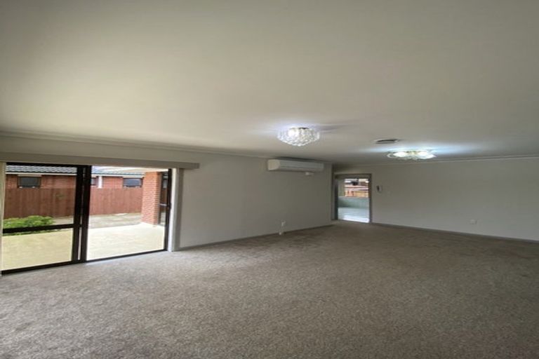 Photo of property in 18 Fraser Road, Papatoetoe, Auckland, 2025