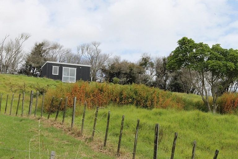 Photo of property in 79 Gorge Road, Maungaturoto, 0520