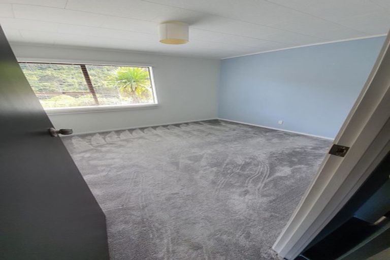 Photo of property in 146 Glendhu Road, Bayview, Auckland, 0629