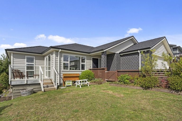 Photo of property in 156 Endeavour Drive, Whitby, Porirua, 5024