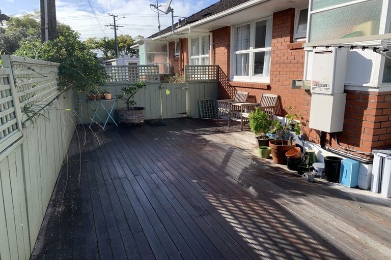 Photo of property in 4112/110 East Coast Road, Forrest Hill, Auckland, 0620