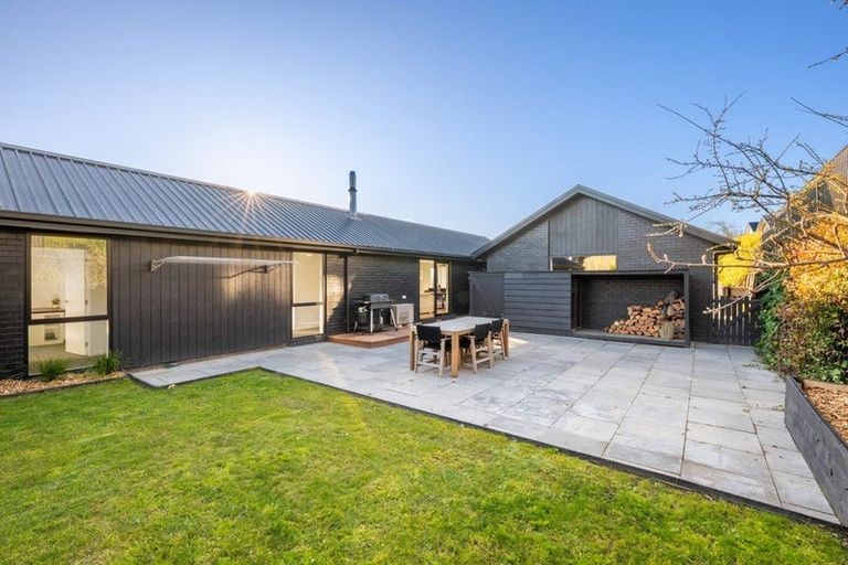 Photo of property in 19 Golf View Close, Fairhall, 7272