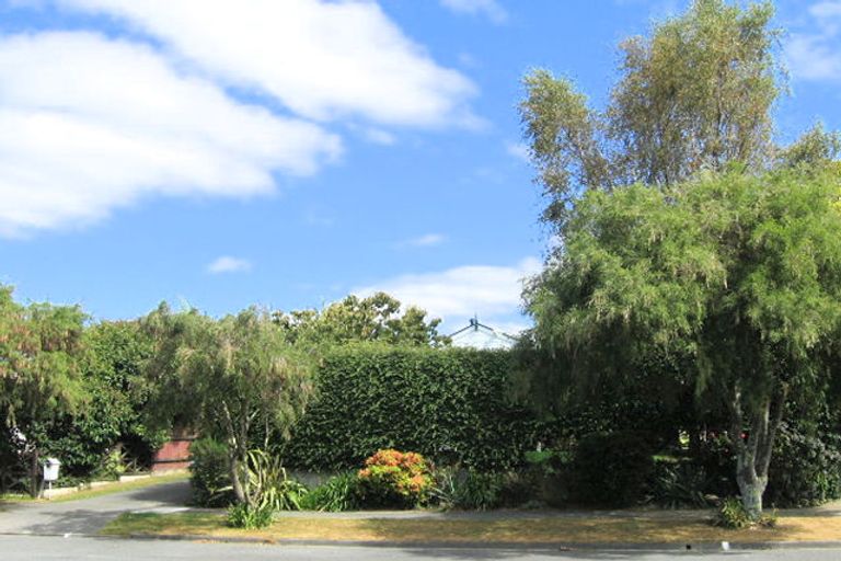 Photo of property in 3 Wyoming Grove, Totara Park, Upper Hutt, 5018