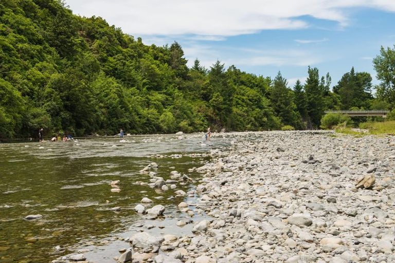 Photo of property in 151 High Street, Oxford, 7430