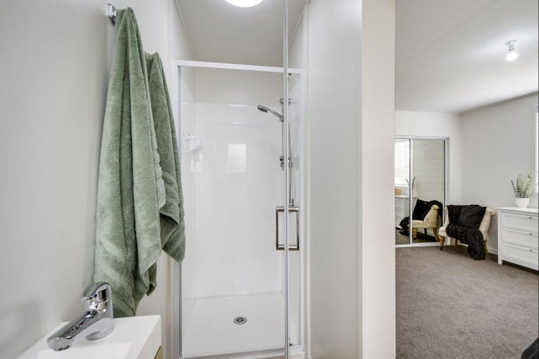 Photo of property in 20 Gebbie Road, Taradale, Napier, 4112