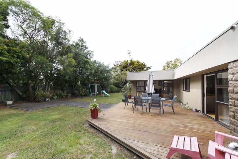 Photo of property in 32 Humphries Place, Awapuni, Palmerston North, 4412