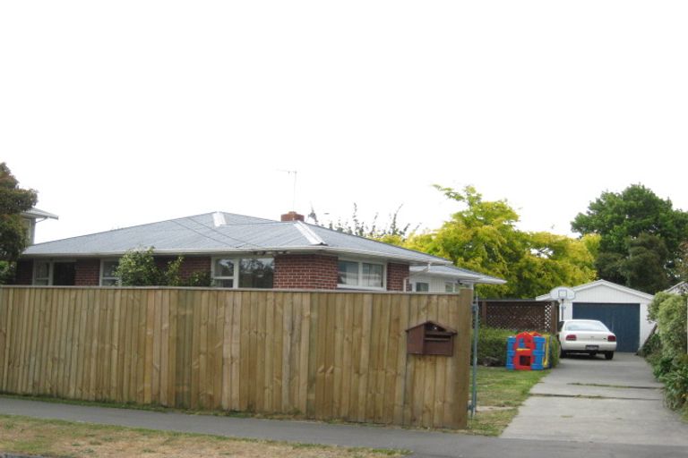 Photo of property in 41 Dunster Street, Burnside, Christchurch, 8053