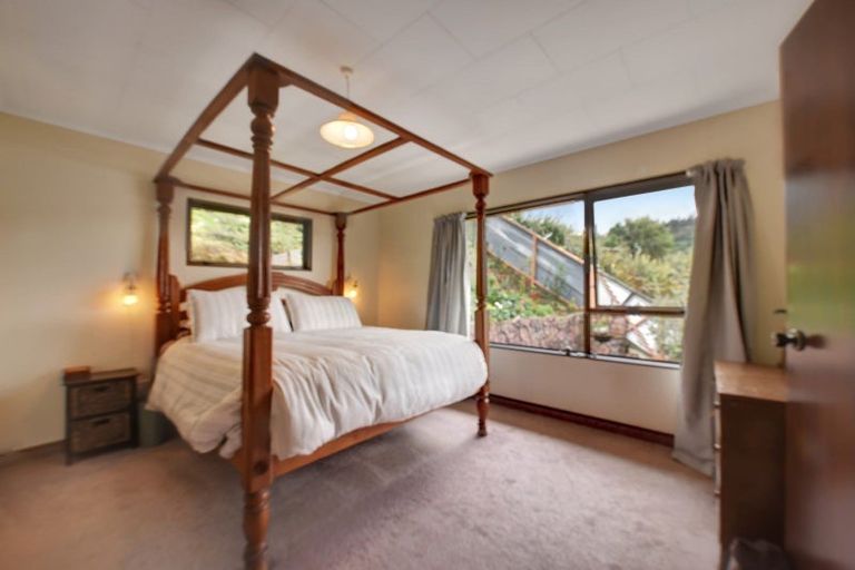 Photo of property in 27 Gravesend Place, Picton, 7220