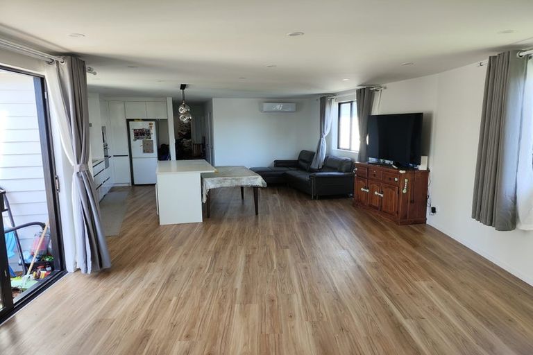 Photo of property in 23b Glynnbrooke Street, Te Atatu South, Auckland, 0610