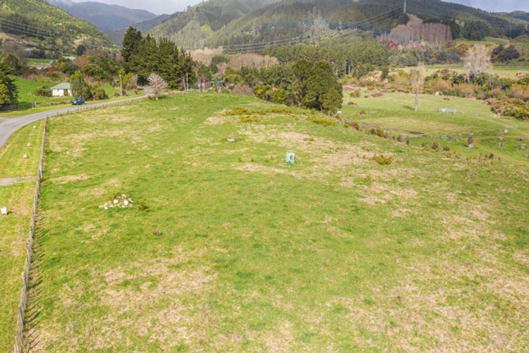 Photo of property in 288 North Manakau Road, Manakau, 5573