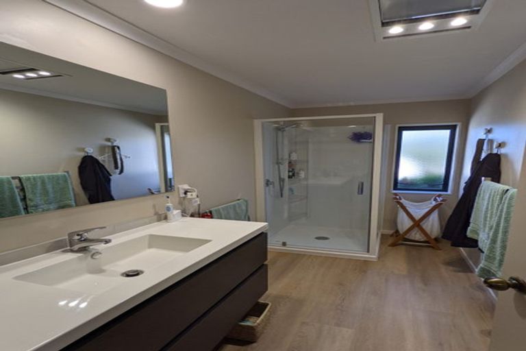 Photo of property in 7 Conifer Court, Raumati Beach, Paraparaumu, 5032