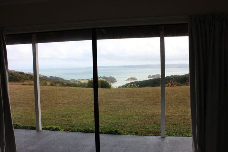 Photo of property in 986 Tinopai Road, Tinopai, Matakohe, 0593