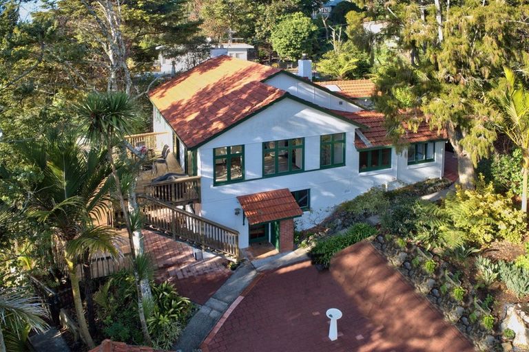 Photo of property in 23 Wood Bay Road, Titirangi, Auckland, 0604