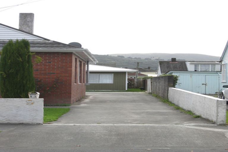 Photo of property in 9 Bush Street, Naenae, Lower Hutt, 5011