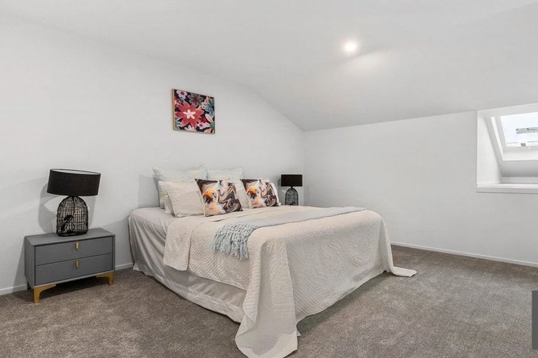 Photo of property in 65 Maungakaraka Road, Karaka, 2580