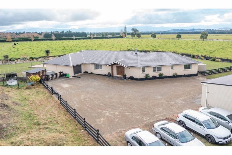 Photo of property in 2479 Tram Road, West Eyreton, Rangiora, 7475